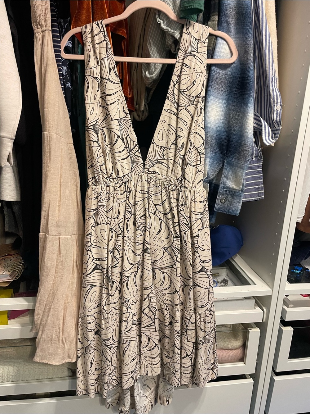 House of Harlow 1960 Beige Dress with Black Botanical Print